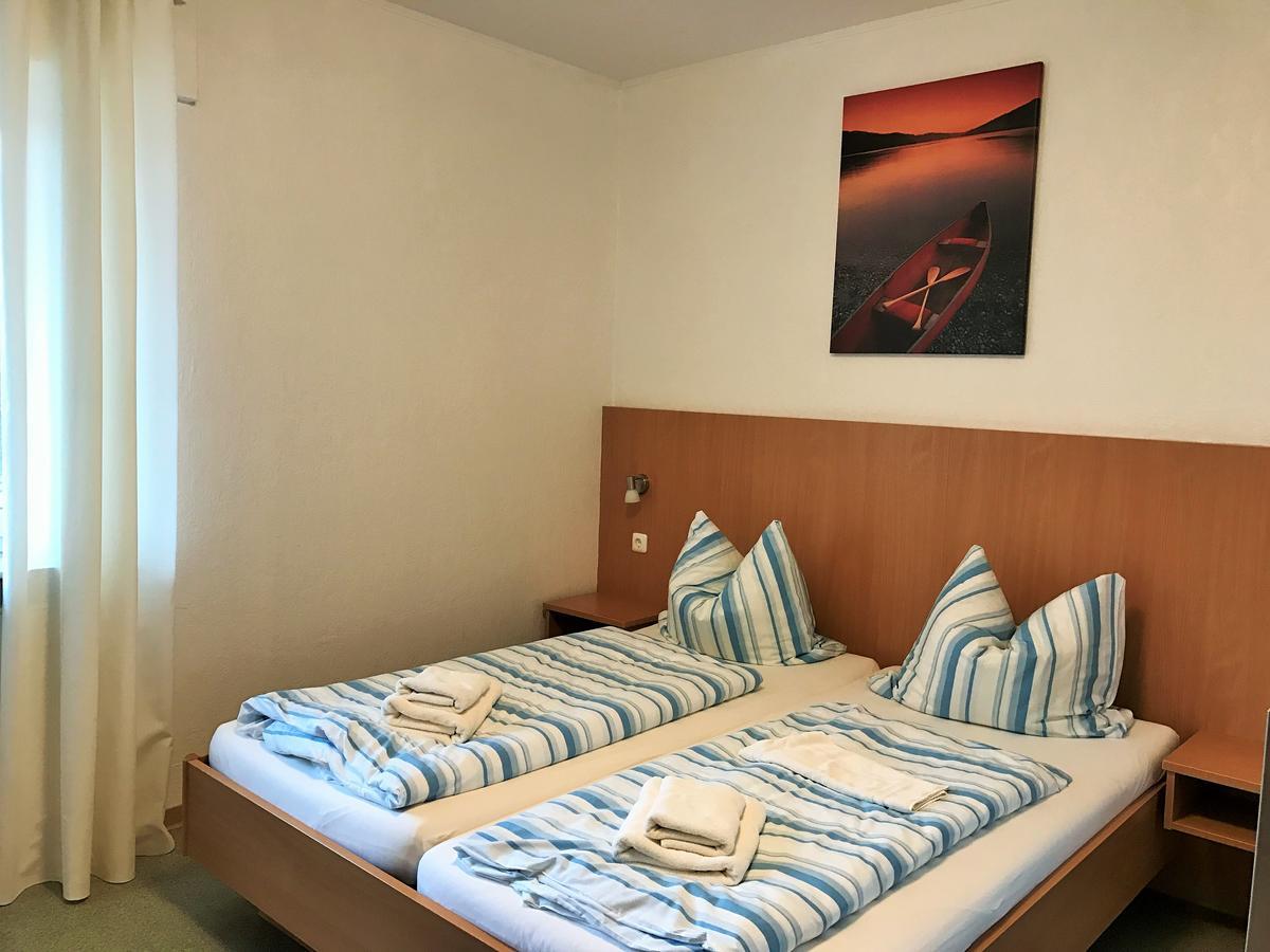 Hotel Meyerhoff Ostrhauderfehn Buitenkant foto